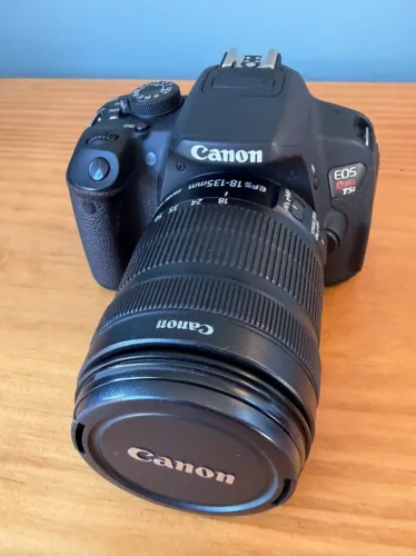 CÂMERA CANON T5i