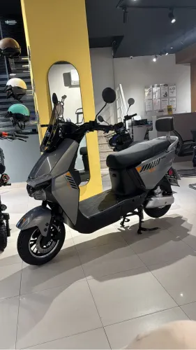 Scooter elétrica 1000w modelo Giga Motochefe