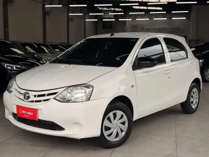 Toyota Etios X 1.3 Flex 16V 5P Mec. 2017