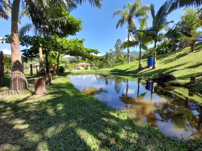 Fazenda/Sítio/Chácara para venda com 4500 metros, 3 quartos, 2 banheiros e piscina