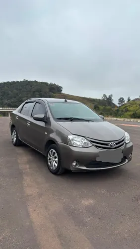 Toyota Etios X Sedan 1.5 Flex 16V 4P Mec. 2017