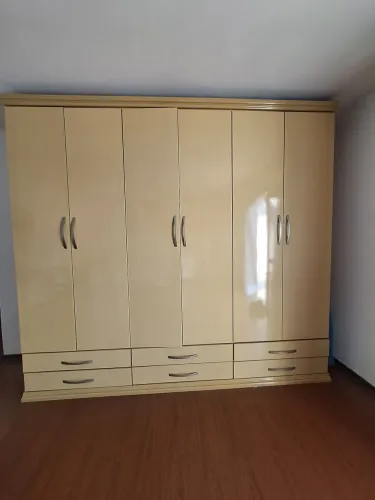 Vendo guarda roupa casal