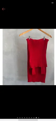 Vestido de tricô novo na etiqueta promoção