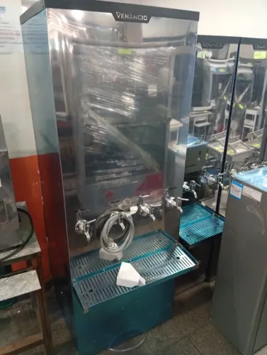 Bebedouro Industrial 200 Litros - Novo