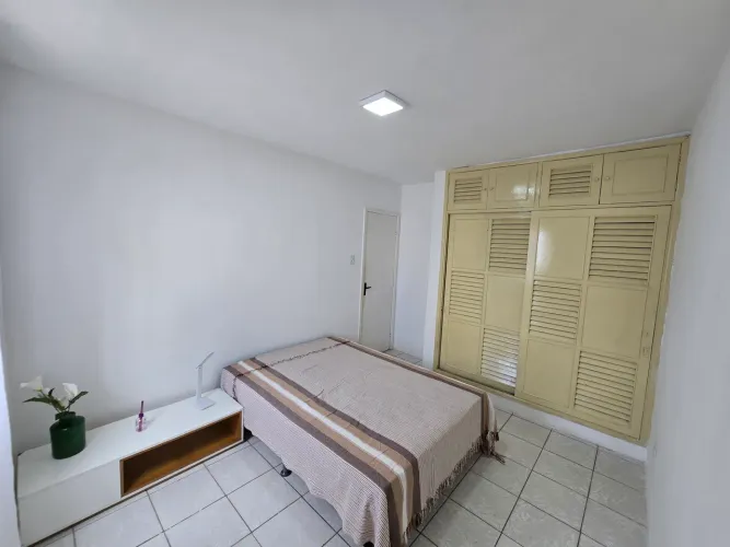 Excelente quarto para mulheres na Madalena