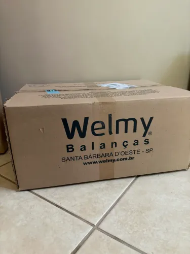 NOVA - Nunca usada - Balança Digital Pediátrica 30kg - Welmy Capa Almofada Branco