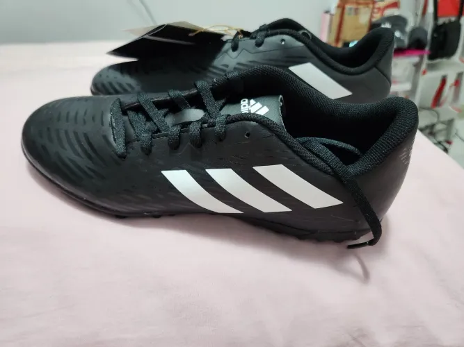 Chuteira de futsal Adidas Original Nova