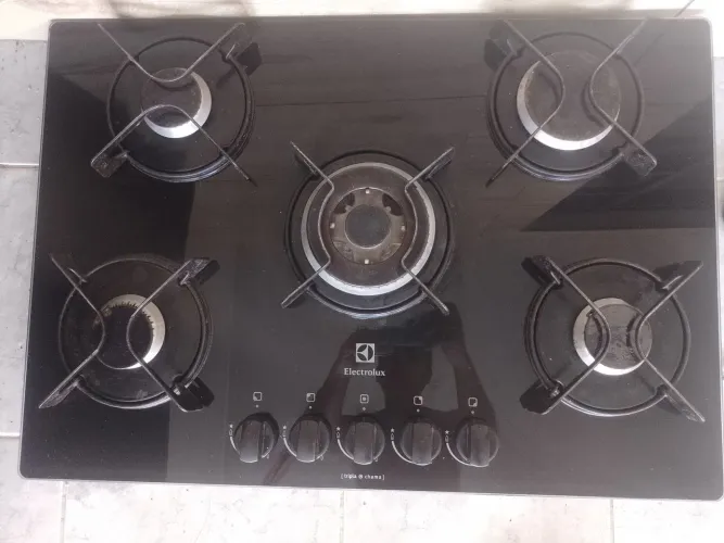 Cooktop a Gás, Eletrolux; 5 Bocas (funcionando), Tripla Chama; Parte Elétrica Não Funcion