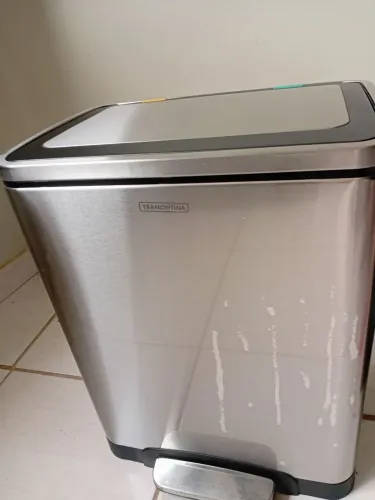 Lixeira de inox seletiva Tramontina 30 litros 