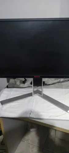 Monitor AOC GAMER AGON com defeito