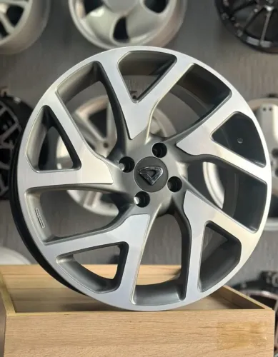 Rodas Velar aro 18 4x100 - R$ 4.590,00