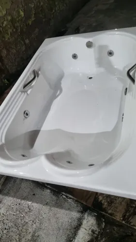 Banheira hidromassagem nova