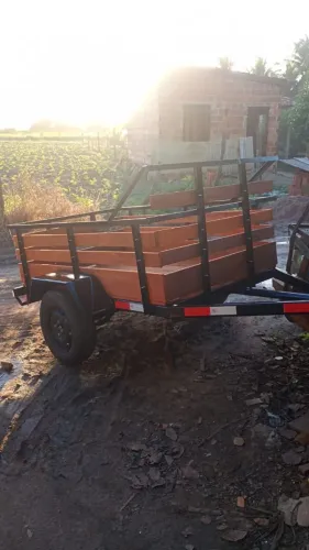 Fabrica-se carrocinha, reboque e carretinha de todos os tipos e modelos 