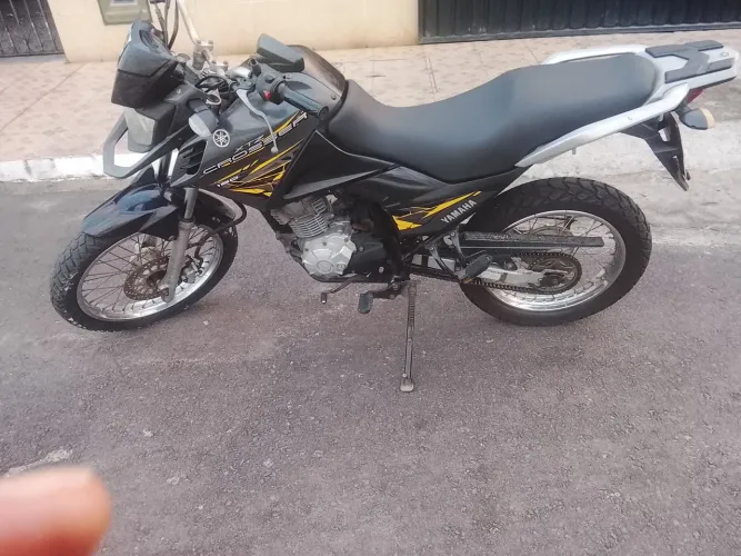 Yamaha Cross conservada vendo troco 