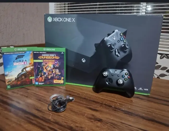 XBOX ONE X 1TB, VAI COM CAIXA, CONTROLE E FONE