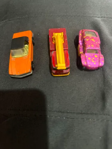 CARRINHO PEQUENO DE METAL E PLASTICO ANOS 70 ITENS COLECIONÁVEIS 