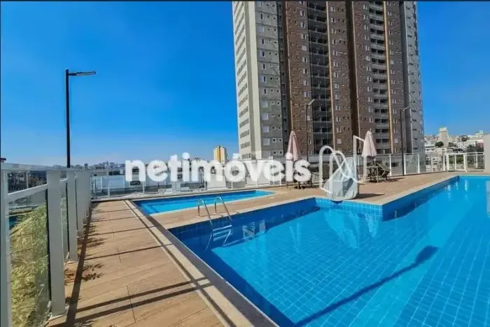 VENDA APARTAMENTO 2 QUARTOS COM SUÍTE, PRÉDIO COM LAZER !