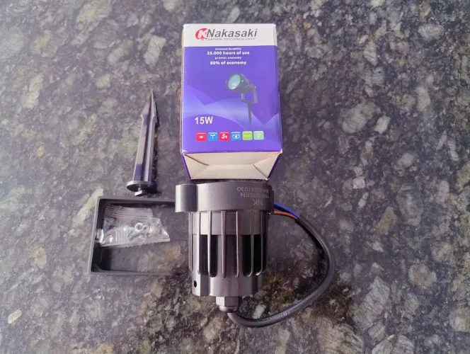 Luminária Espeto de Jardim  led 15w novo