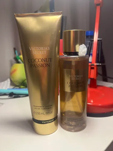 Kit Victoria?s Secret Coconut Passion