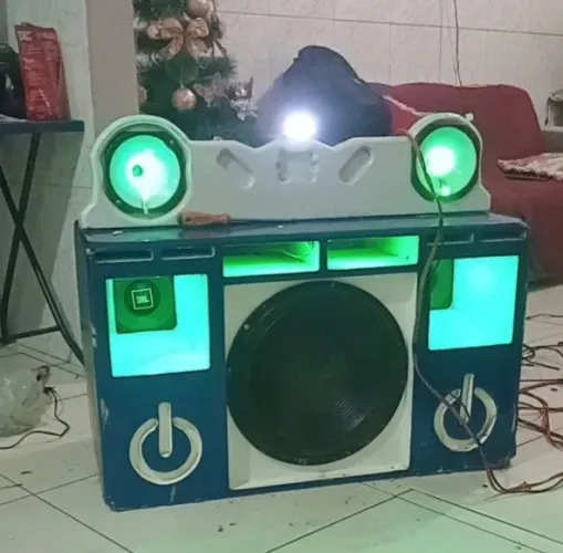 Vendo ou troco som automotivo