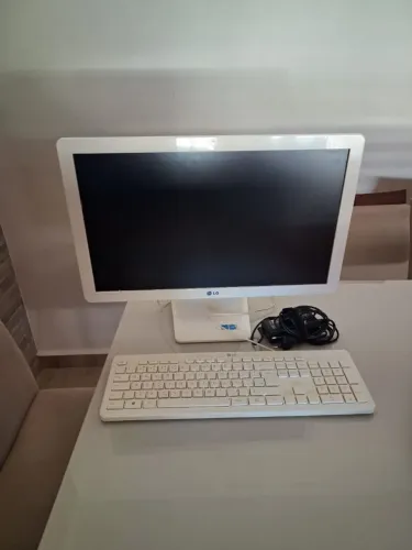 VENDO COMPUTADOR LG