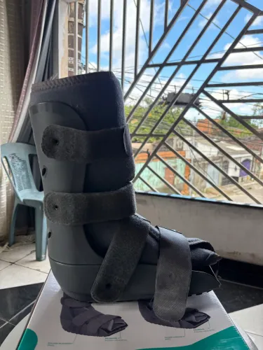 Bota robocop curta cinza M 