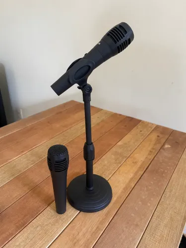 Suporte Pedestal para Microfone de mesa