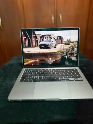 Apple MacBook Pro m2 - NOVÍSSIMO 