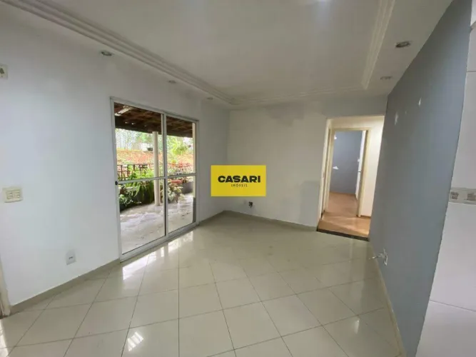 Linda Casa em Condomínio Fechado à Venda em São Bernardo do Campo  Conforto, Quintal e Loc
