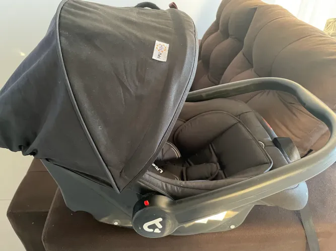 Vendo | Bebê conforto Litet, muito conservado