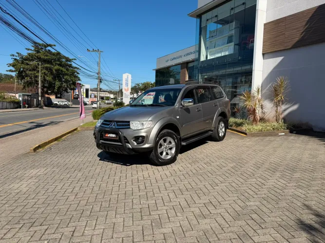 Mitsubishi Pajero Dakar 3.2 4X4 T.i. Dies. 5P Aut. 2013