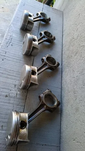 Pistões e bielas Citroen 2.0 16v