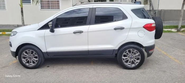 Ford Ecosport Freestyle 1.6 16V Flex 5P 2015