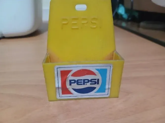 miniatura de caixa de pepsi