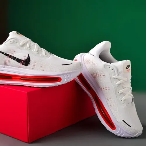 Tênis Nike Vomero