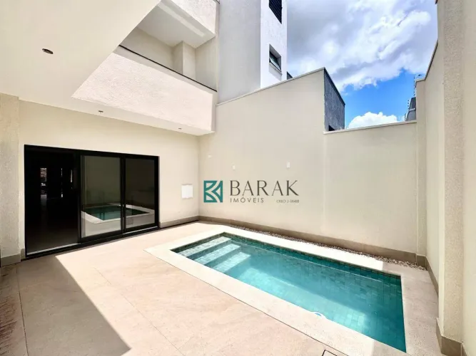 Sobrado com 3 suítes, piscina, cozinha gourmet à venda, 217 m² por R$ 1.850.000 - Jardim H