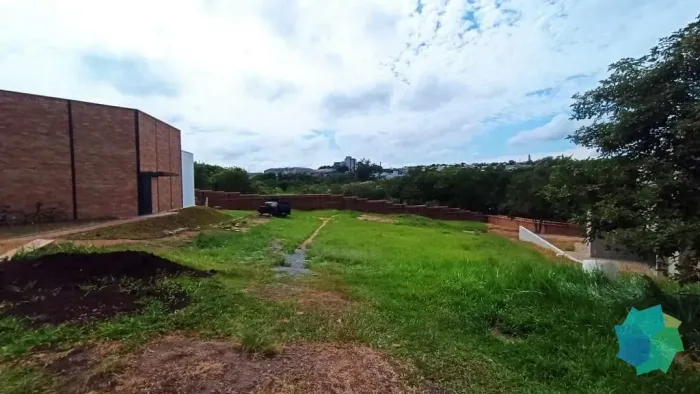 Terreno à venda, 1568 m² por R$ 850.000 - Terras de Monte Serrat - Salto/SP