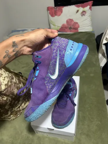 LeBron NXXT Gen Roxo