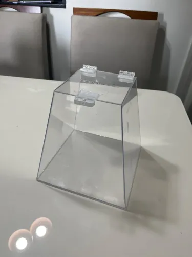 Urna de acrílico