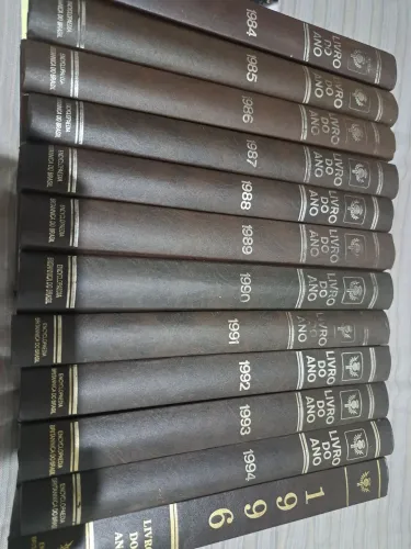 Livros do ano - Enciclopédia Britânica do Brasil