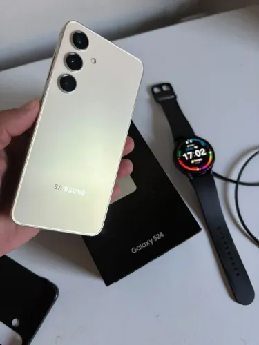 S24 versão 256 GB e Galaxy whatch 6 troco por outro ou vendo separado