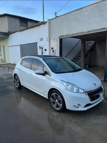 Peugeot 208 Griffe 1.6 Flex 16V 5P Mec. 2016