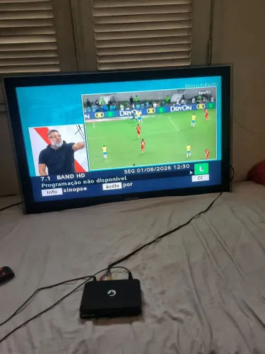 Tv samsung  de 40 polegadas não e smart 