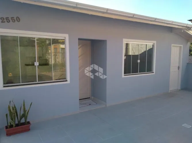 Imóvel com 6 unidades para locação à venda no Bairro Ipiranga - São José/SC
