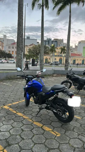 Yamaha Fz25 connected 