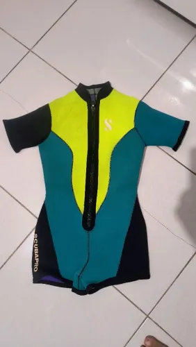 Roupa para mergulho