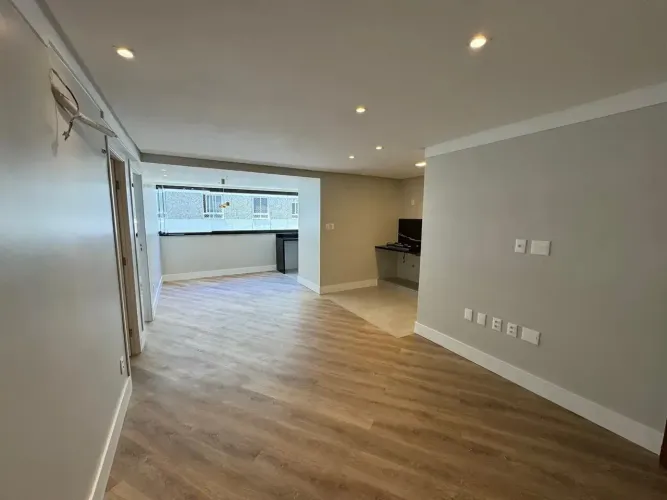 Apartamento Com 2 Suítes Em 68M² E 1 Vaga De Garagem No Alphaville. 17FD7JD