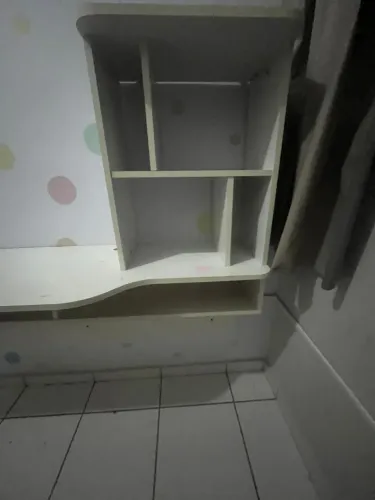 Mesa suspensa 