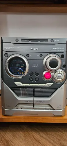 Mini Hi-Fi System Philips com MP3