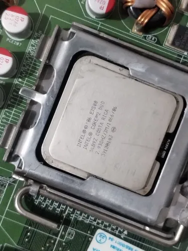 Kit Retrô Intel: Placa Mãe DG31PR + Core 2 Duo E7500 + 2GB RAM DDR2